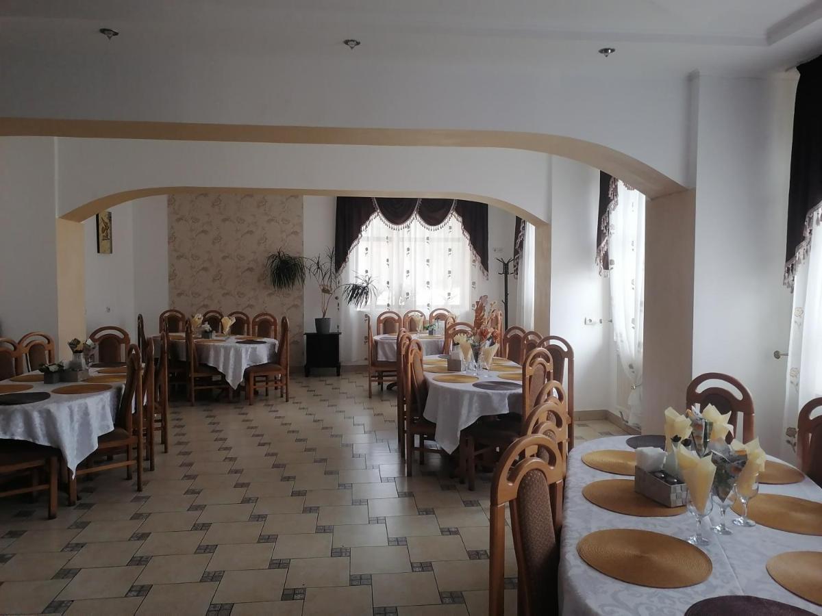 Pensiunea Valurile Bistritei Vatra Dornei Ngoại thất bức ảnh